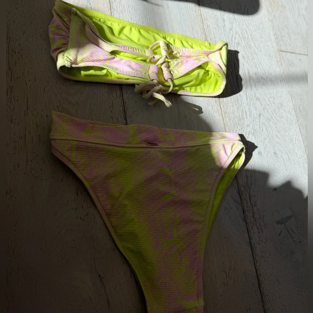 Pristine Elsa Hosk Victoria’s Secret Neon Snakeskin High Waist Bikini Set Medium